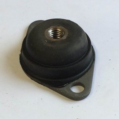 Rubber engine mount